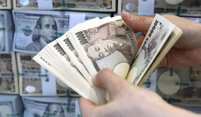 엔화 100엔당 880원대 진입…일본 여행객 환전 시점 두고 고민 1 image 25