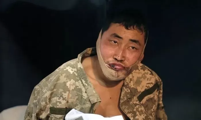 우크라이나 생포 북한군 2명 한국행…젤렌스키 유엔 연설서 공개 2 image 44