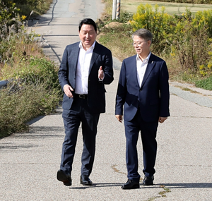 최태원, 광주 반도체 부지 점검…용인과 병행 건설 가능성 열었다 2 대표 이미지